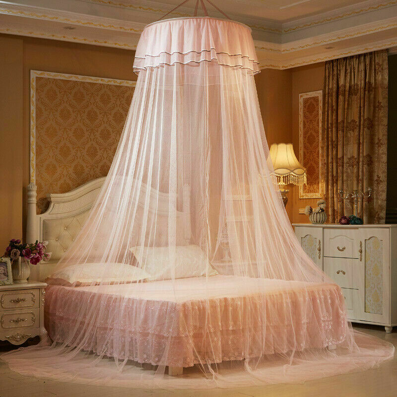 Baldachýn nad postel s rozparkem světle růžový